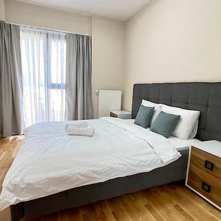 Diamond Elegant Apartment-centre View Apartman