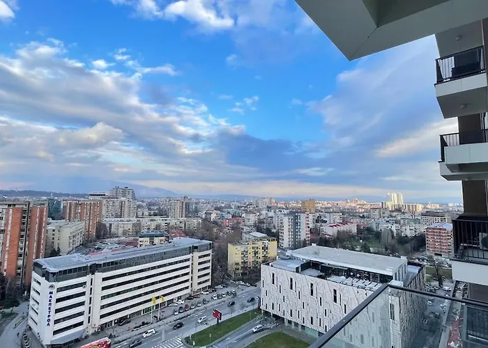 Diamond Elegant Apartment-centre View *